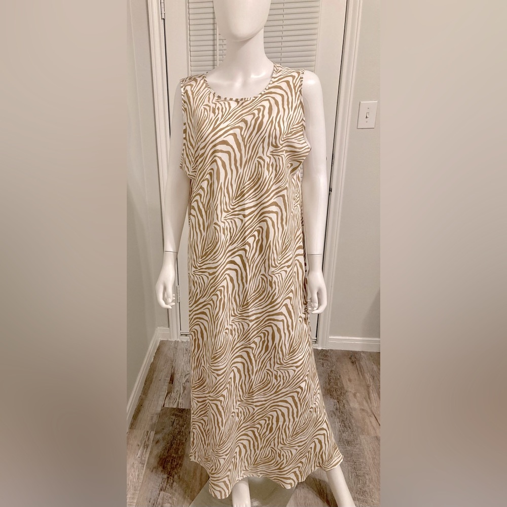 New Banana republic women's dress with zebra pattern in vanilla color with brown